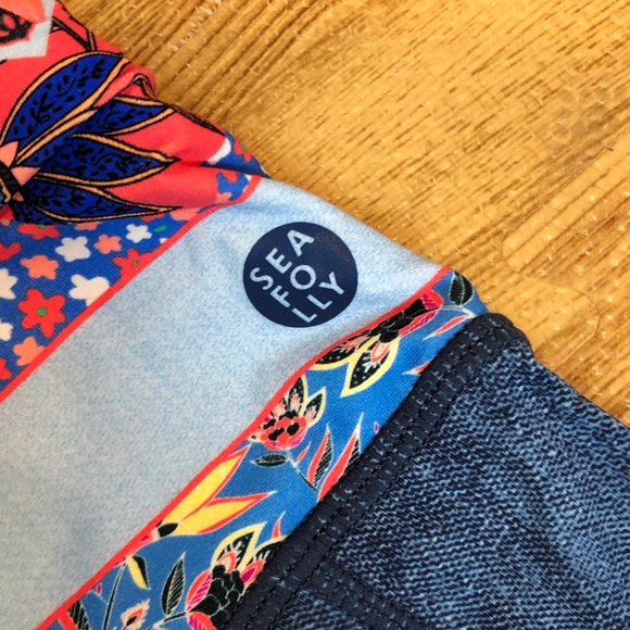 NWT. SEAFOLLY Active Leggings-denim. - Picture 7 of 7